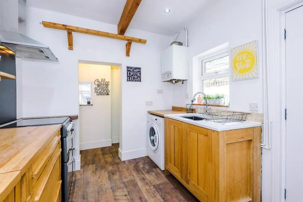 Holiday home Charming 3 Bed Home In The Garden Quarter, Chester