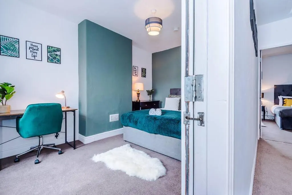 Charming 3 Bed Home In The Garden Quarter, Chester 0*,  United Kingdom