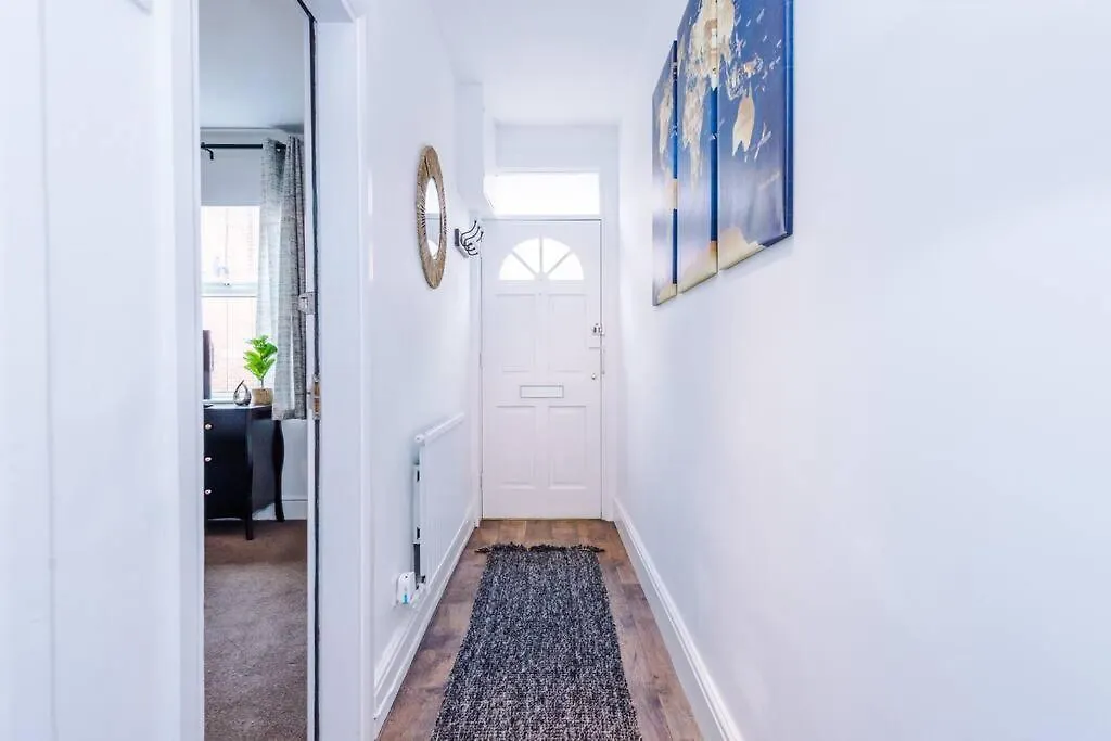 Charming 3 Bed Home In The Garden Quarter, Chester Holiday home